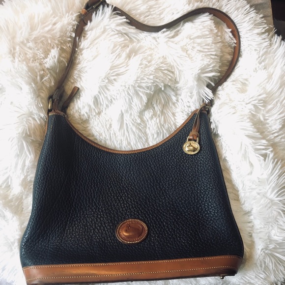 Dooney & Bourke Handbags - VINTAGE DOONEY & BOURKE   SHOULDER BAG PURSE